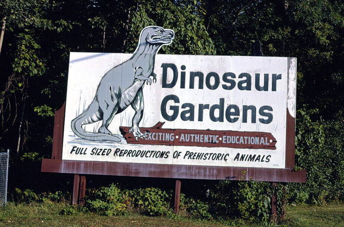 Dinosaur Gardens - SIGN (newer photo)